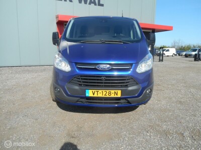 Ford-Transit Custom-1