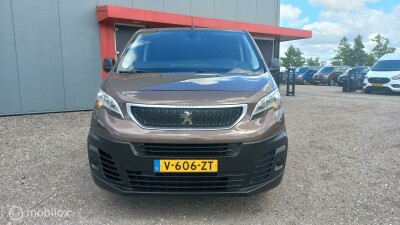 Peugeot-Expert-1