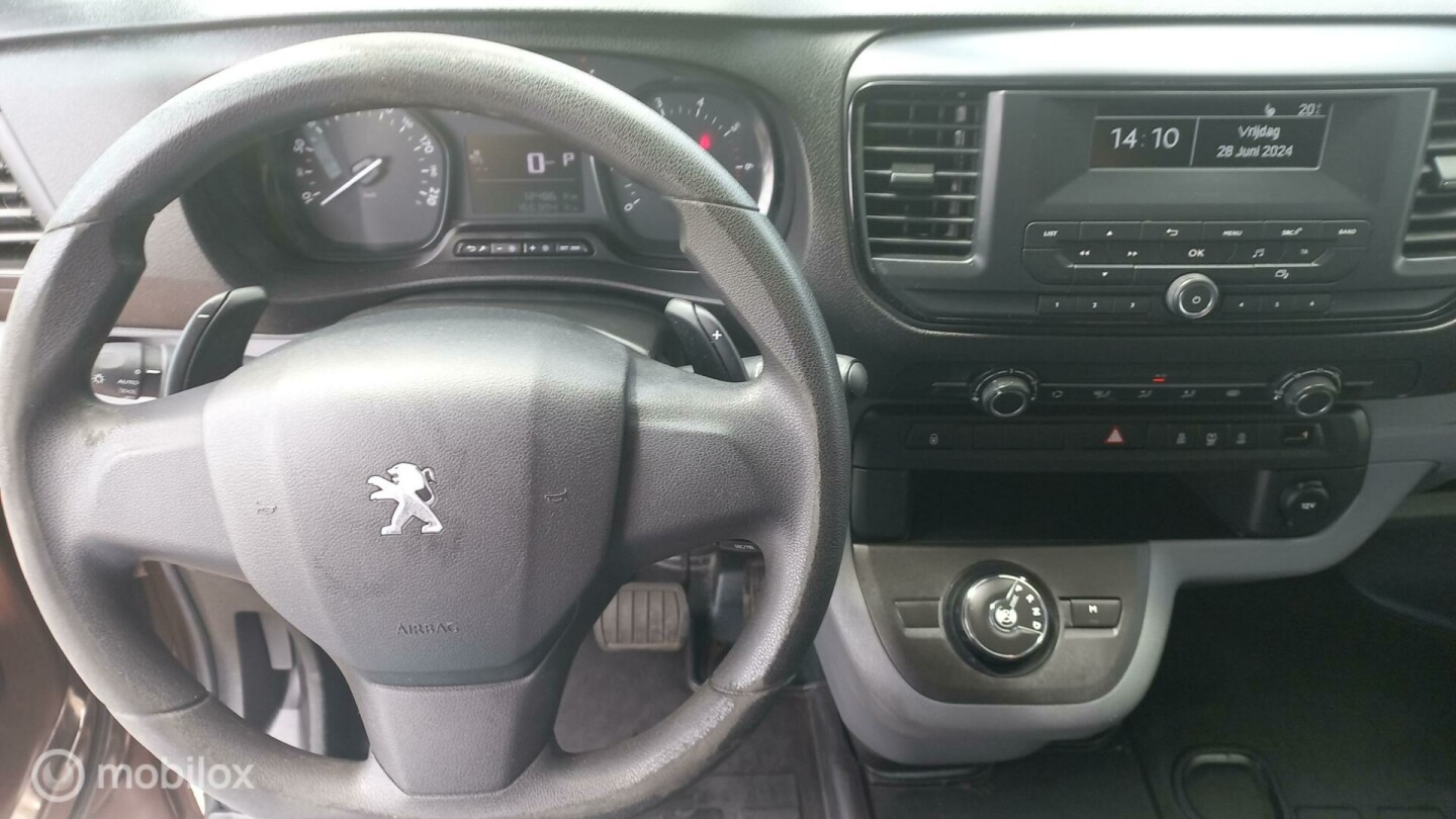 Peugeot-Expert-16