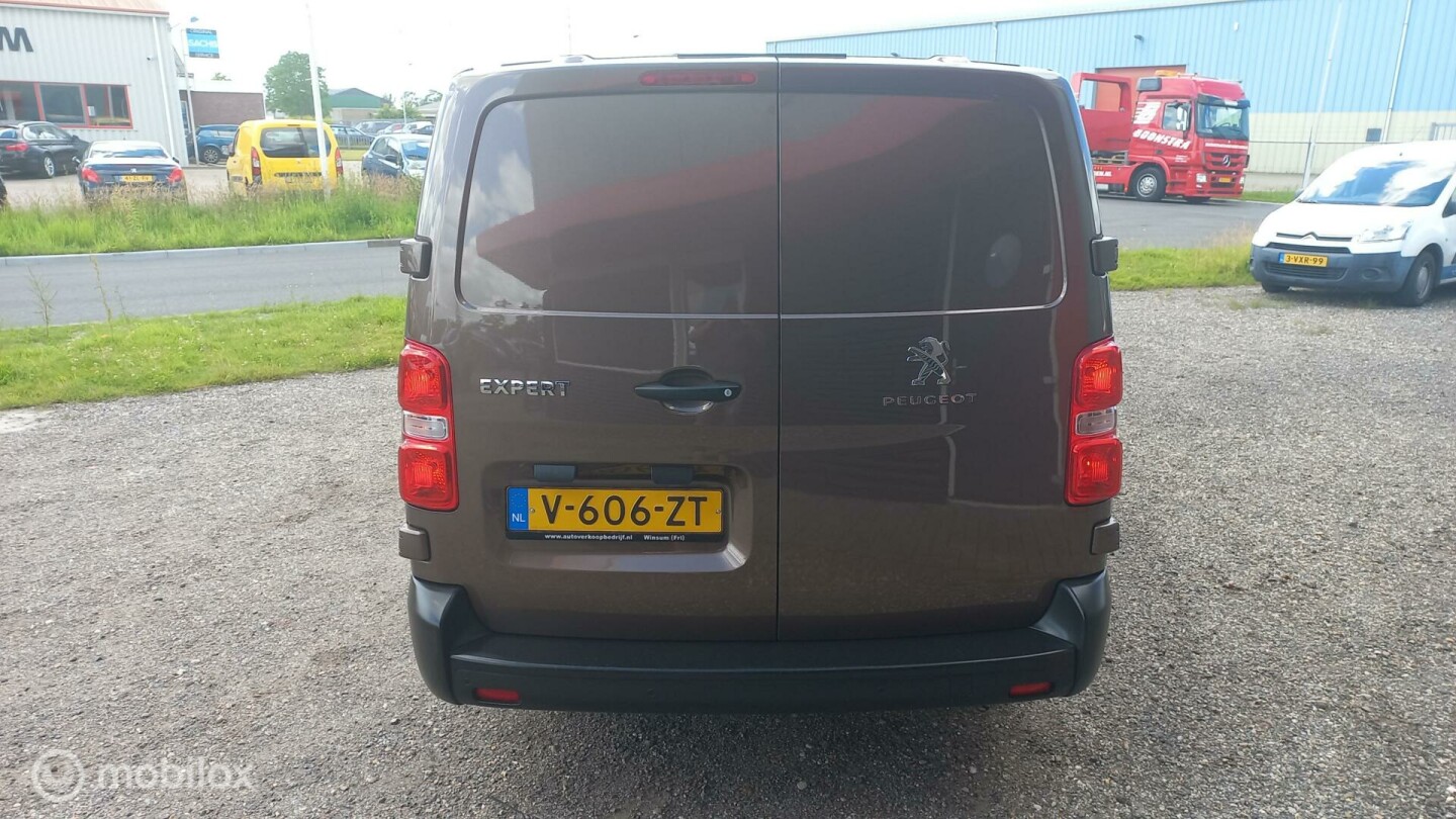 Peugeot-Expert-3