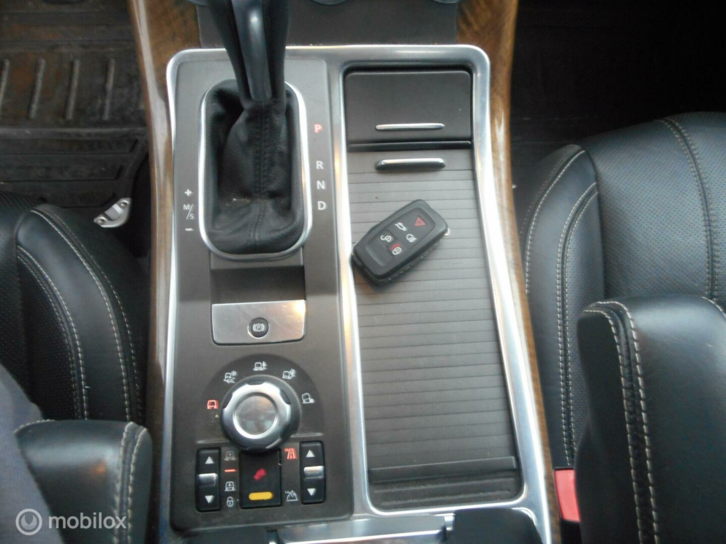 Land Rover-Range Rover Sport-17