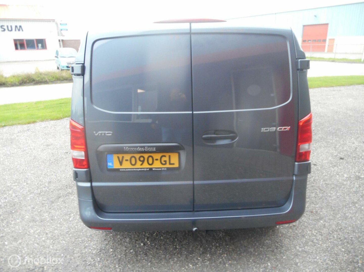 Mercedes-Benz-Vito-3