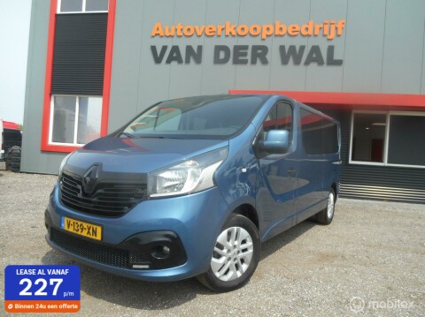 Renault-Trafic-0