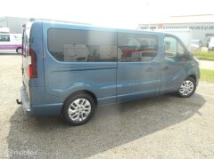 Renault-Trafic-4