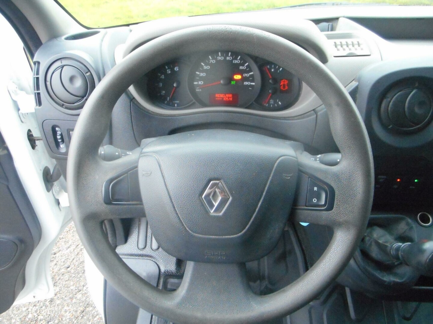 Renault-Master bestel-13