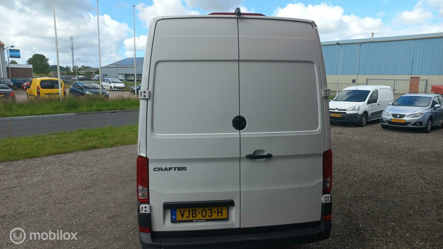 Volkswagen-Crafter-6