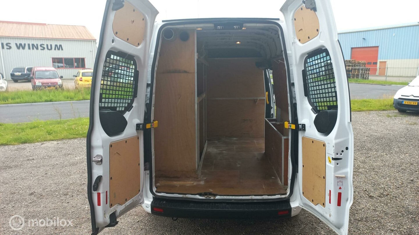 Ford-Transit Custom-7