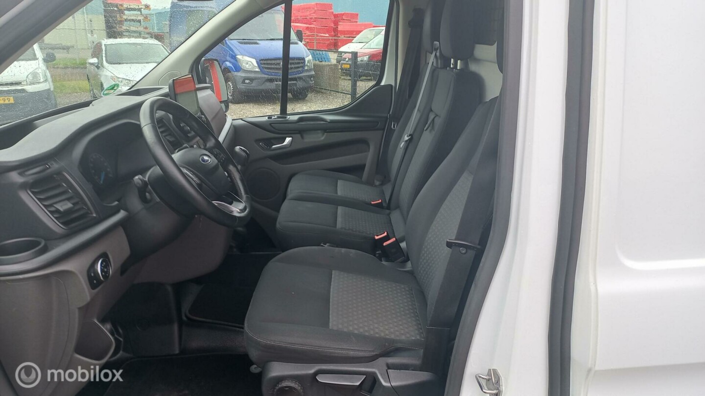 Ford-Transit Custom-9