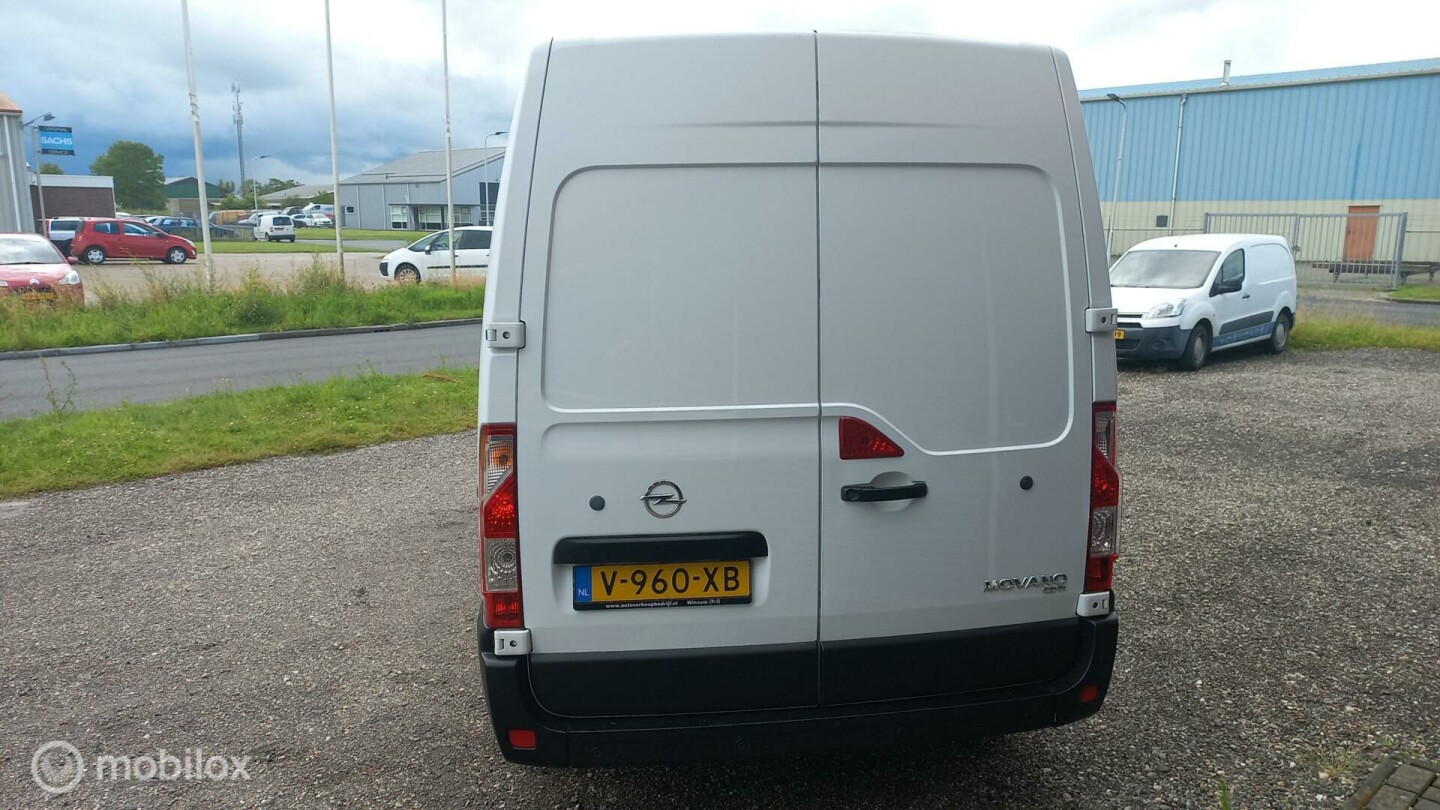 Opel-Movano-5