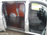 Mercedes-Benz-Vito-6