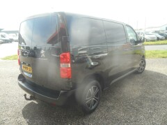 Peugeot-Expert-5