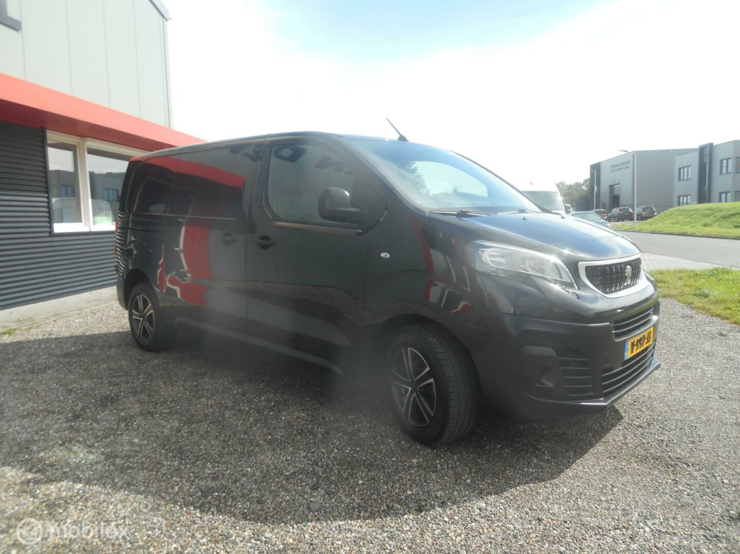Peugeot-Expert-6