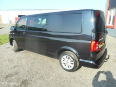 Volkswagen-Transporter-4