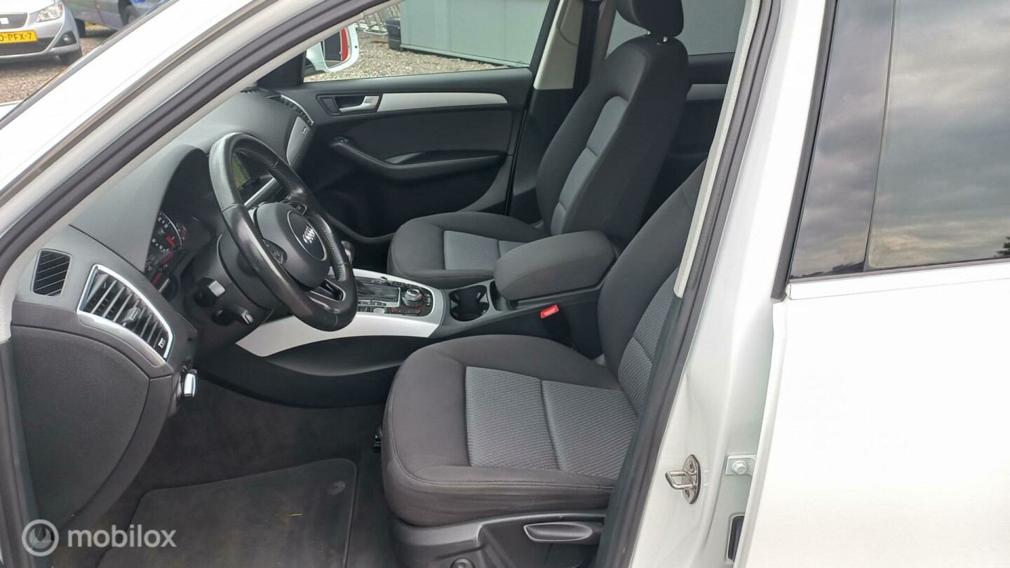 Audi-Q5-11