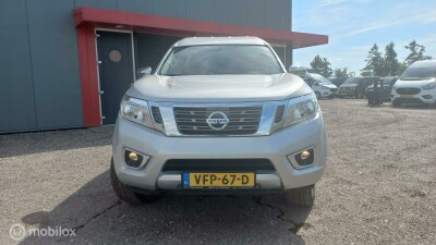 Nissan-Navara-1