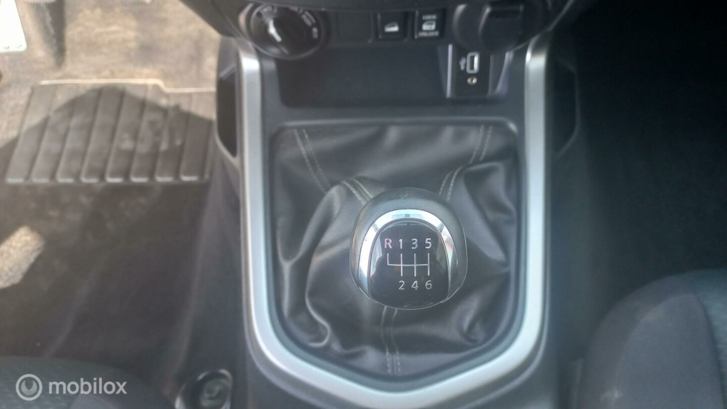 Nissan-Navara-14