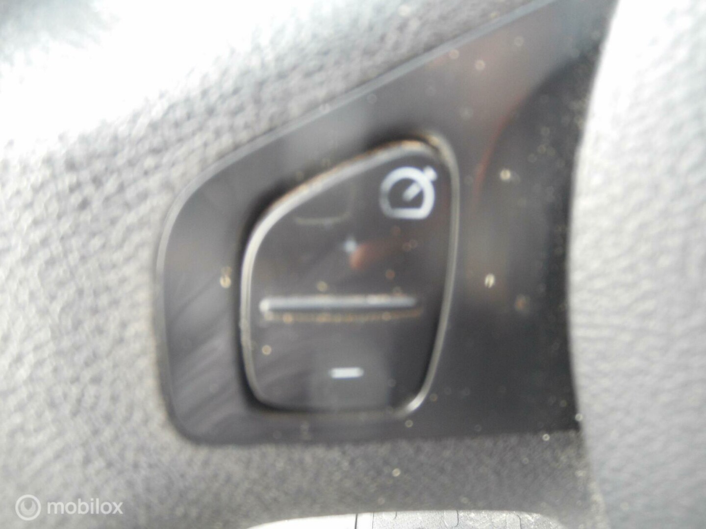 Renault-Trafic-15