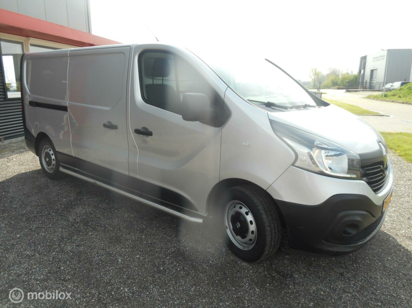 Renault-Trafic-6