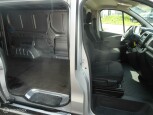 Renault-Trafic-7