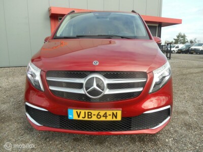 Mercedes-Benz-V-Klasse-1