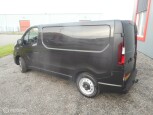 Renault-Trafic-2