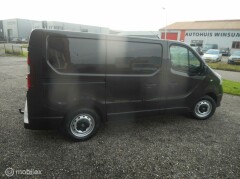 Renault-Trafic-5
