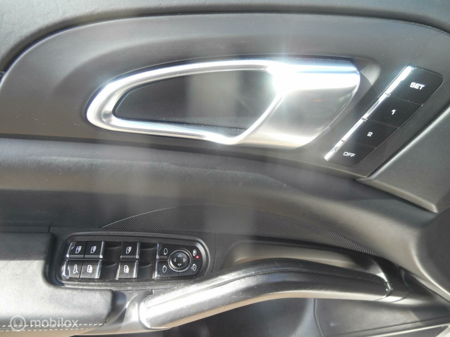 Porsche-Cayenne-14