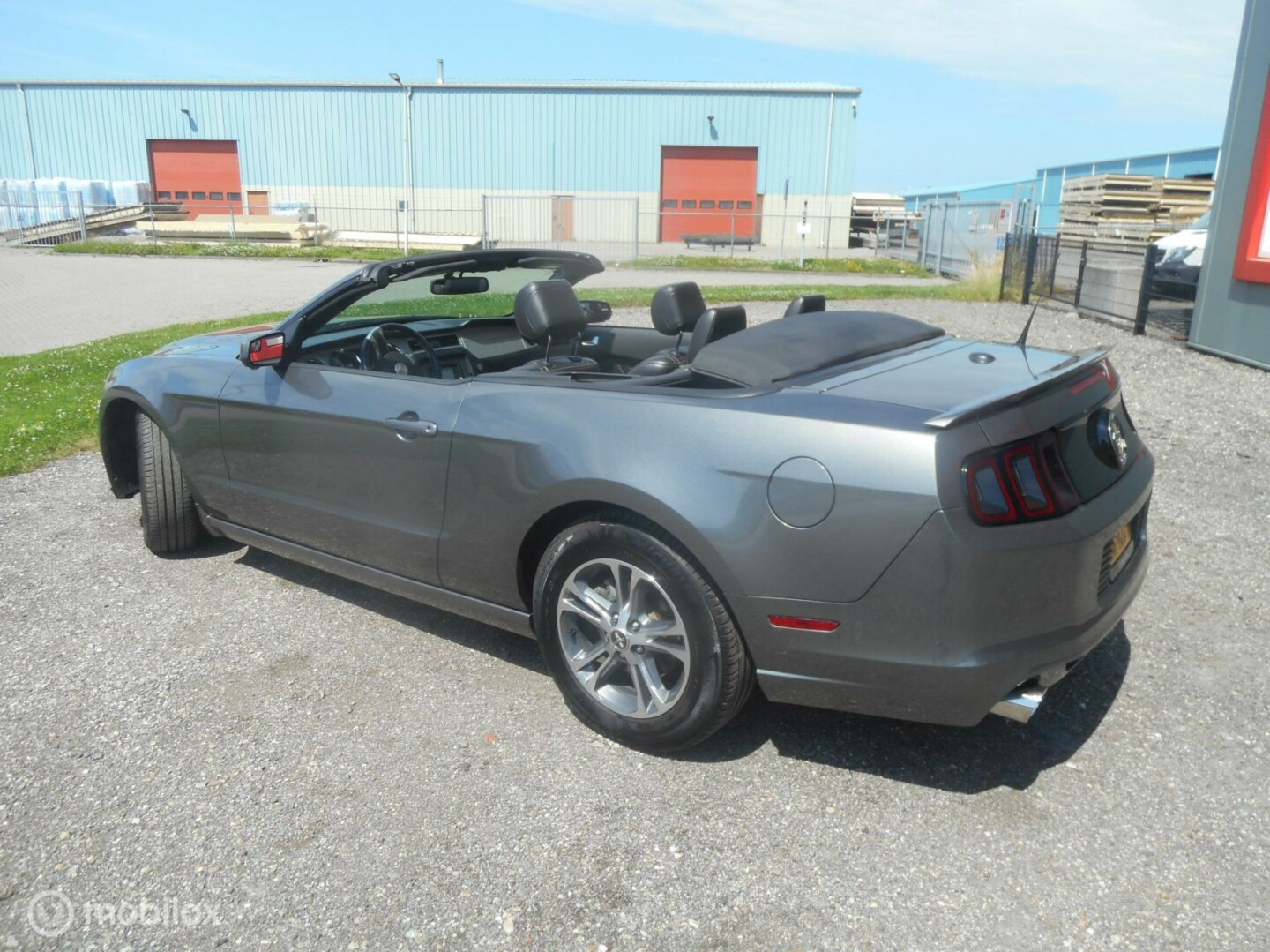 Ford USA-Mustang-3