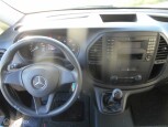 Mercedes-Benz-Vito-13