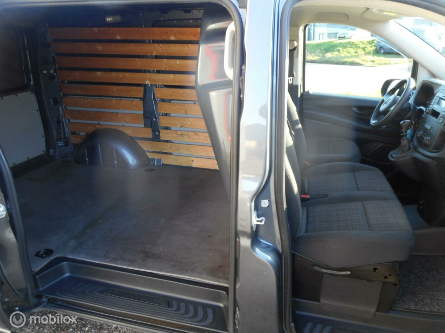 Mercedes-Benz-Vito-6