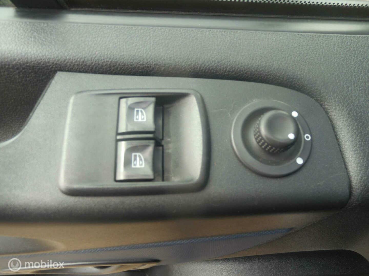 Opel-Vivaro bestel-11