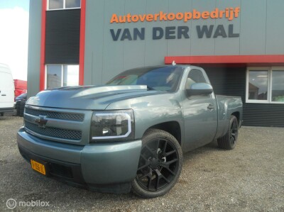 Chevrolet-Pick Up-0