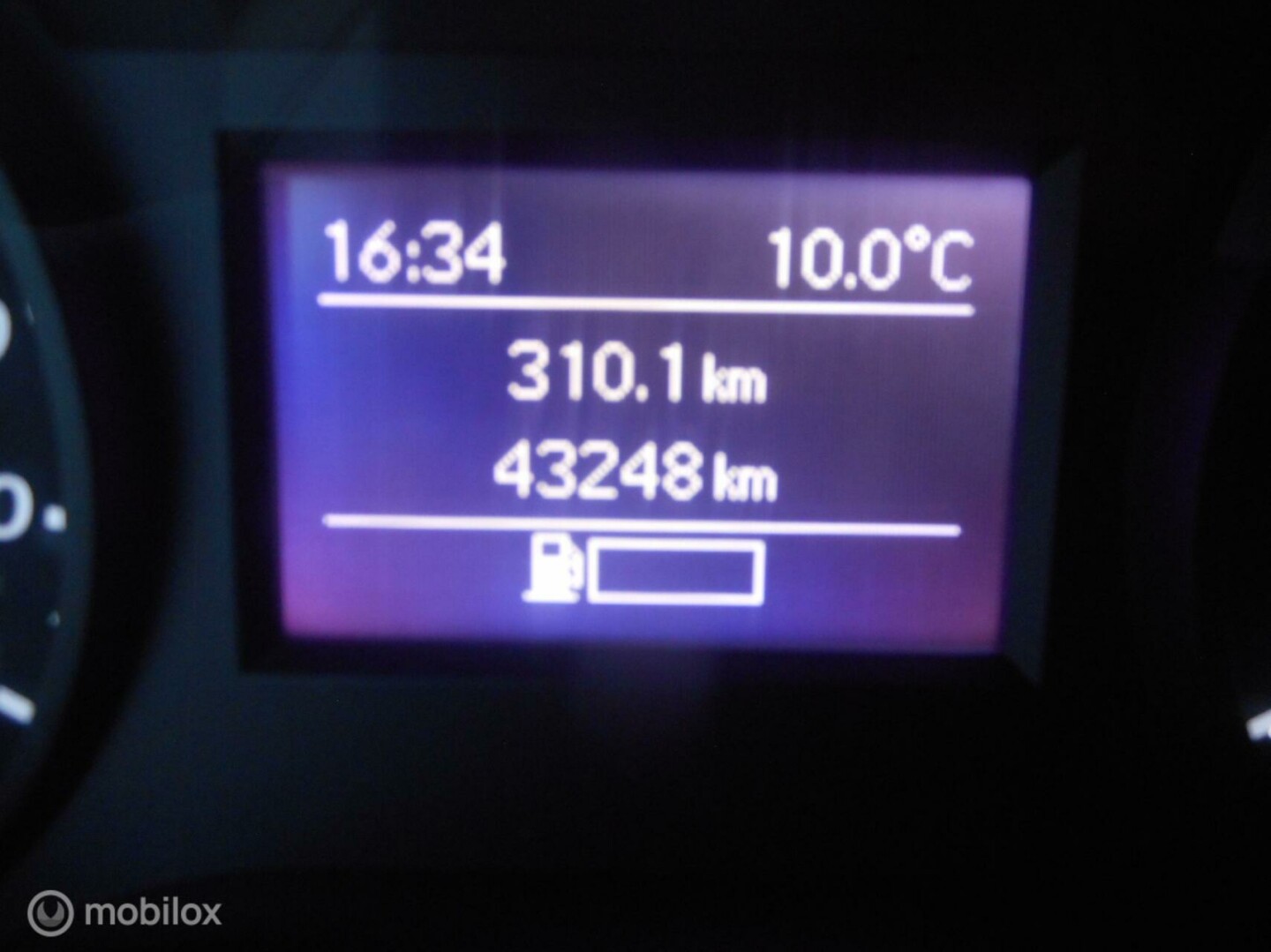 Mercedes-Benz-Vito-16