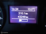 Mercedes-Benz-Vito-16