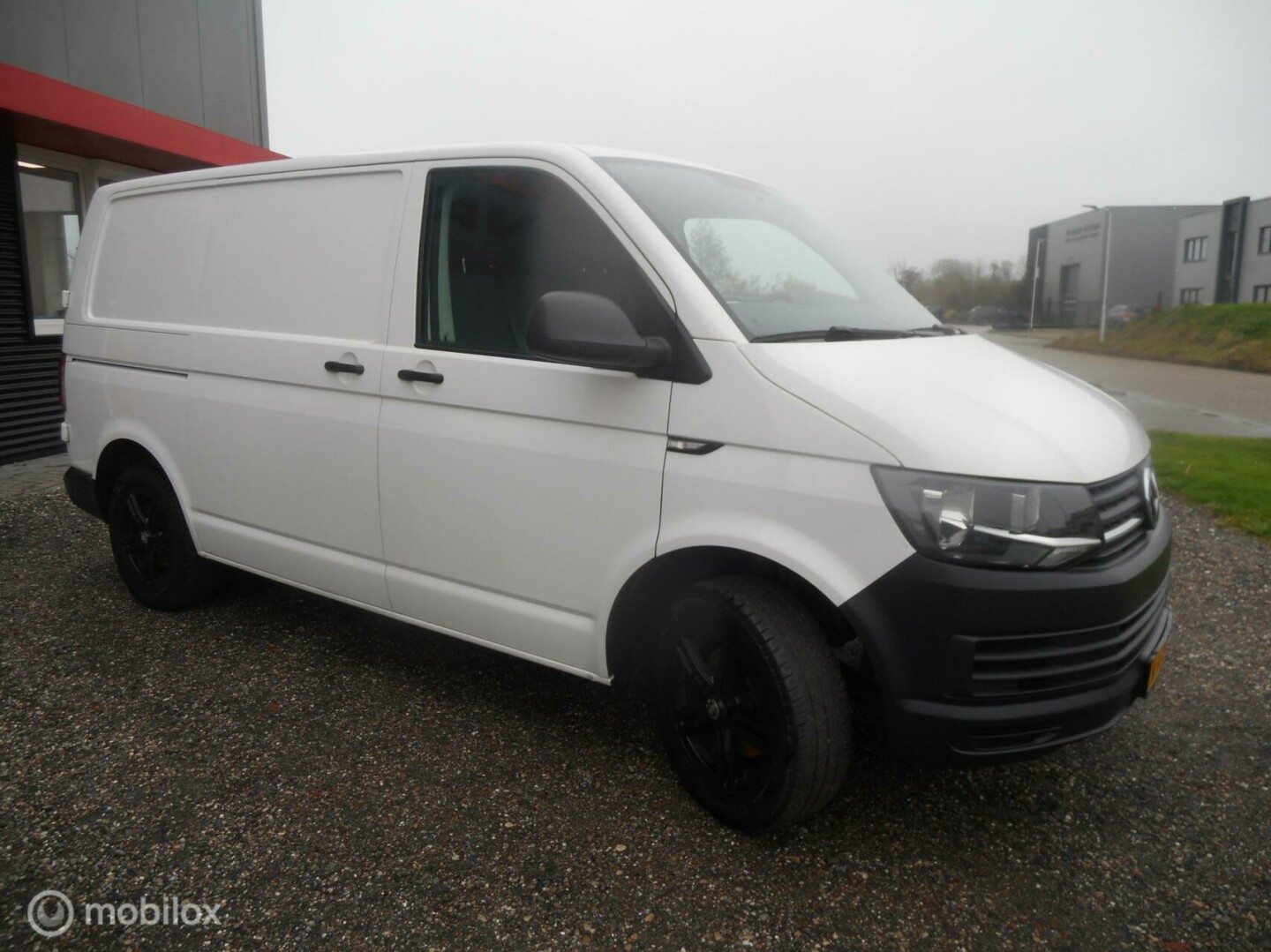 Volkswagen-Transporter-5