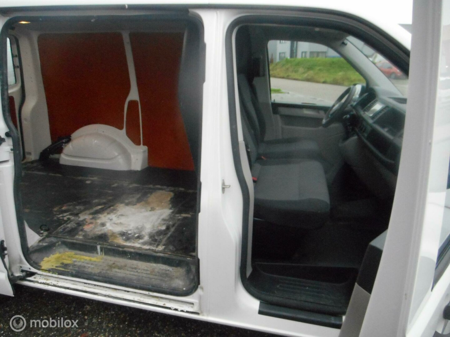 Volkswagen-Transporter-7