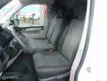 Volkswagen-Transporter-9