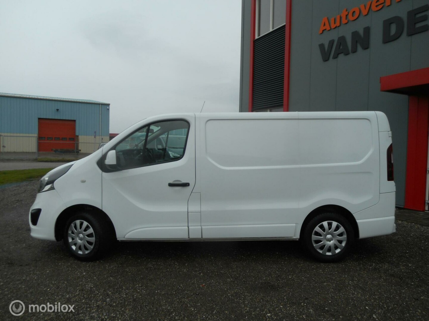 Opel-Vivaro bestel-2