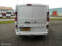 Opel-Vivaro bestel-4