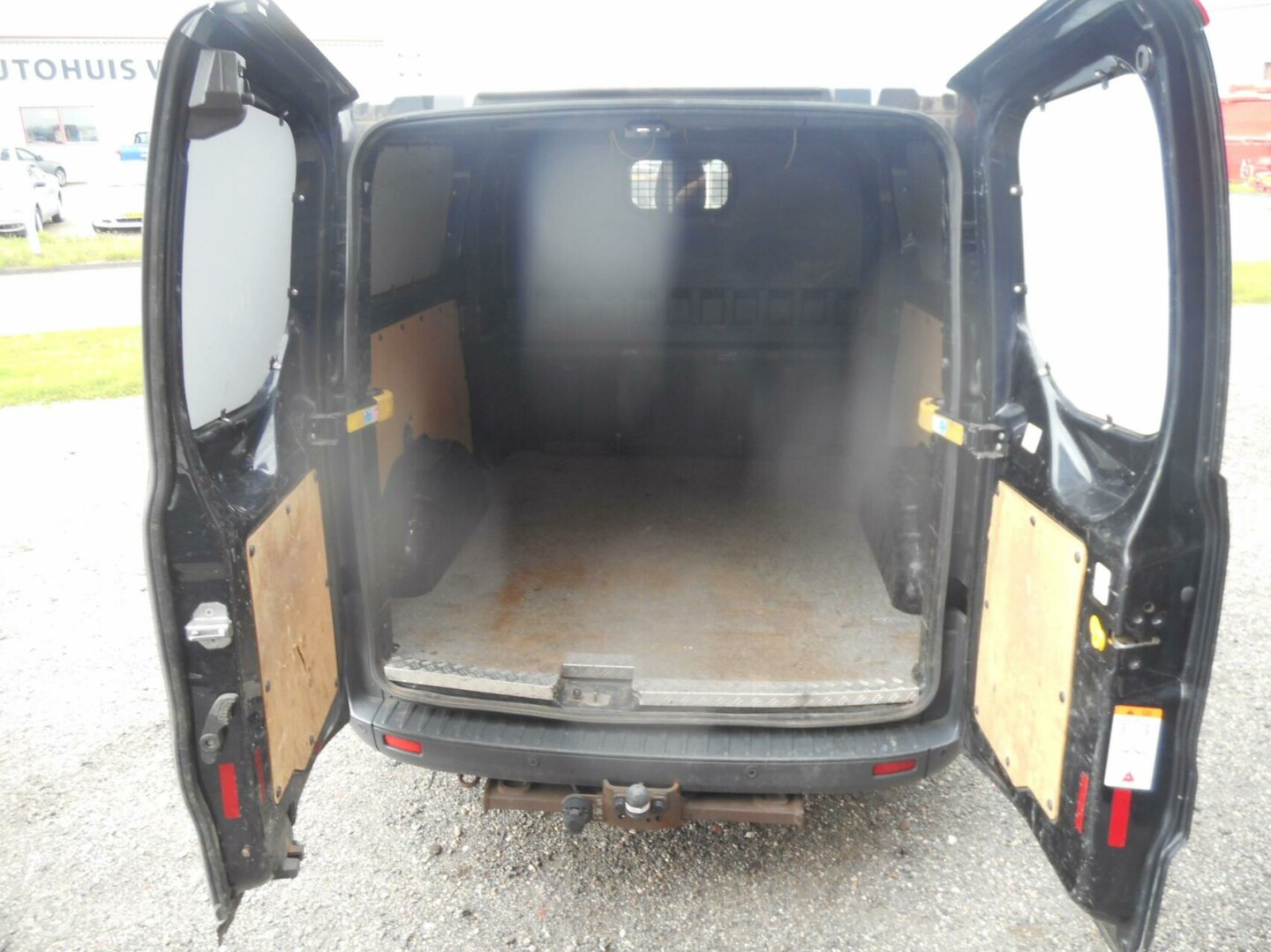 Ford-Transit Custom-10