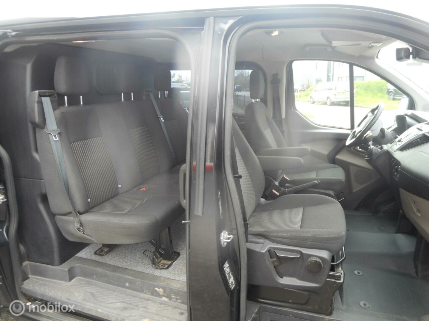 Ford-Transit Custom-8
