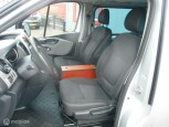 Renault-Trafic-13