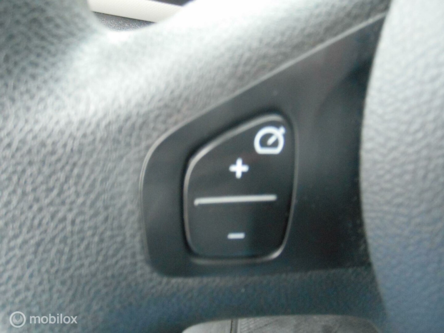 Renault-Trafic-19