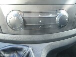 Mercedes-Benz-Vito-13
