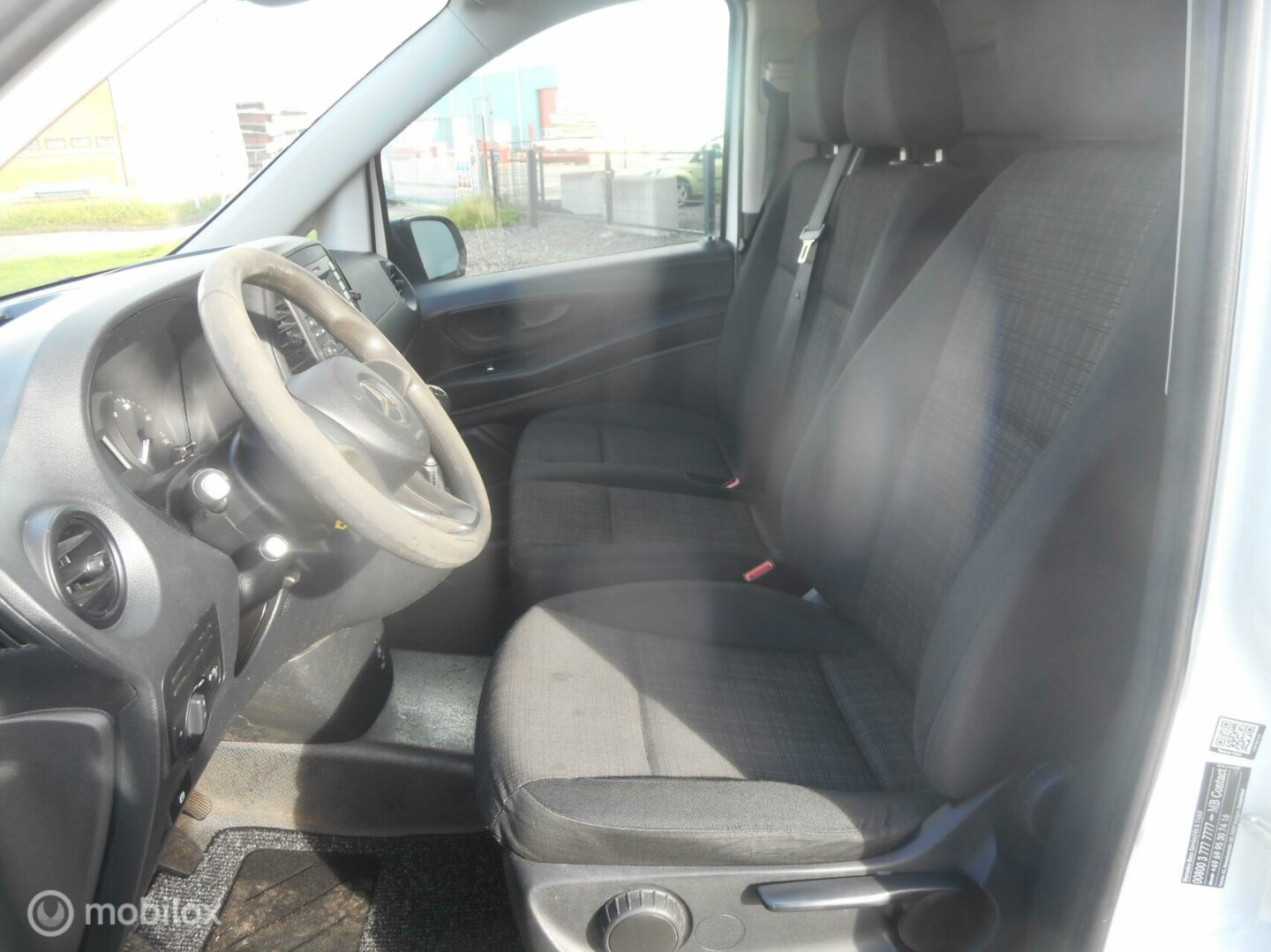 Mercedes-Benz-Vito-14