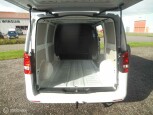 Mercedes-Benz-Vito-16