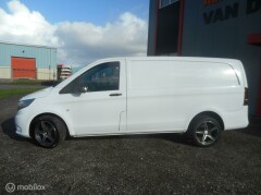 Mercedes-Benz-Vito-2