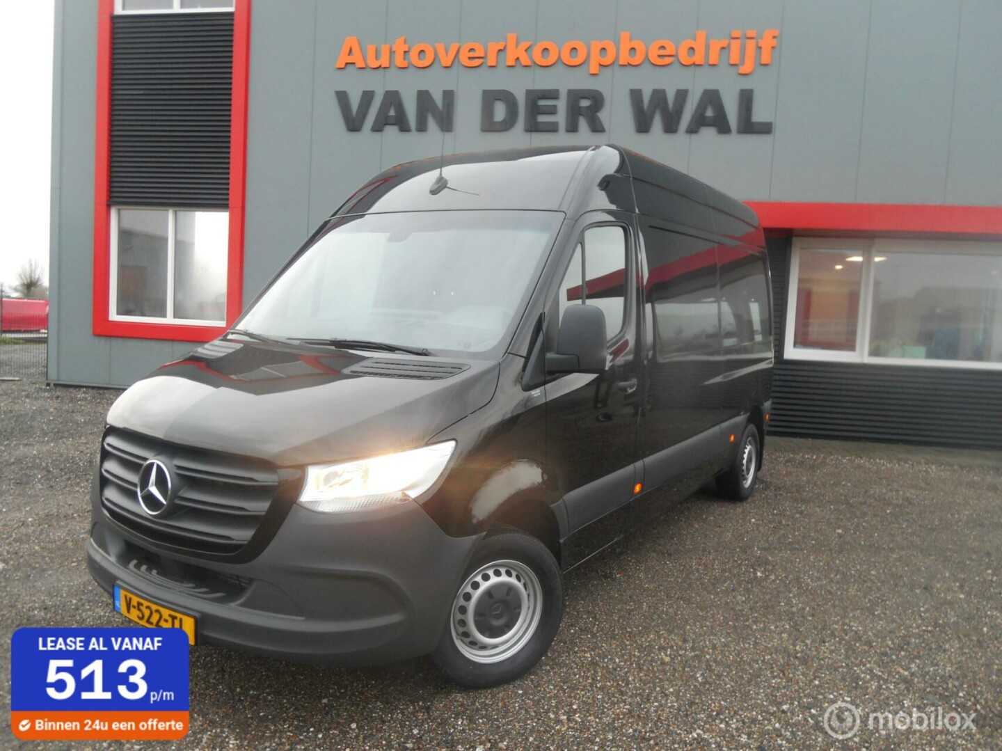 Mercedes-Benz-Sprinter-0