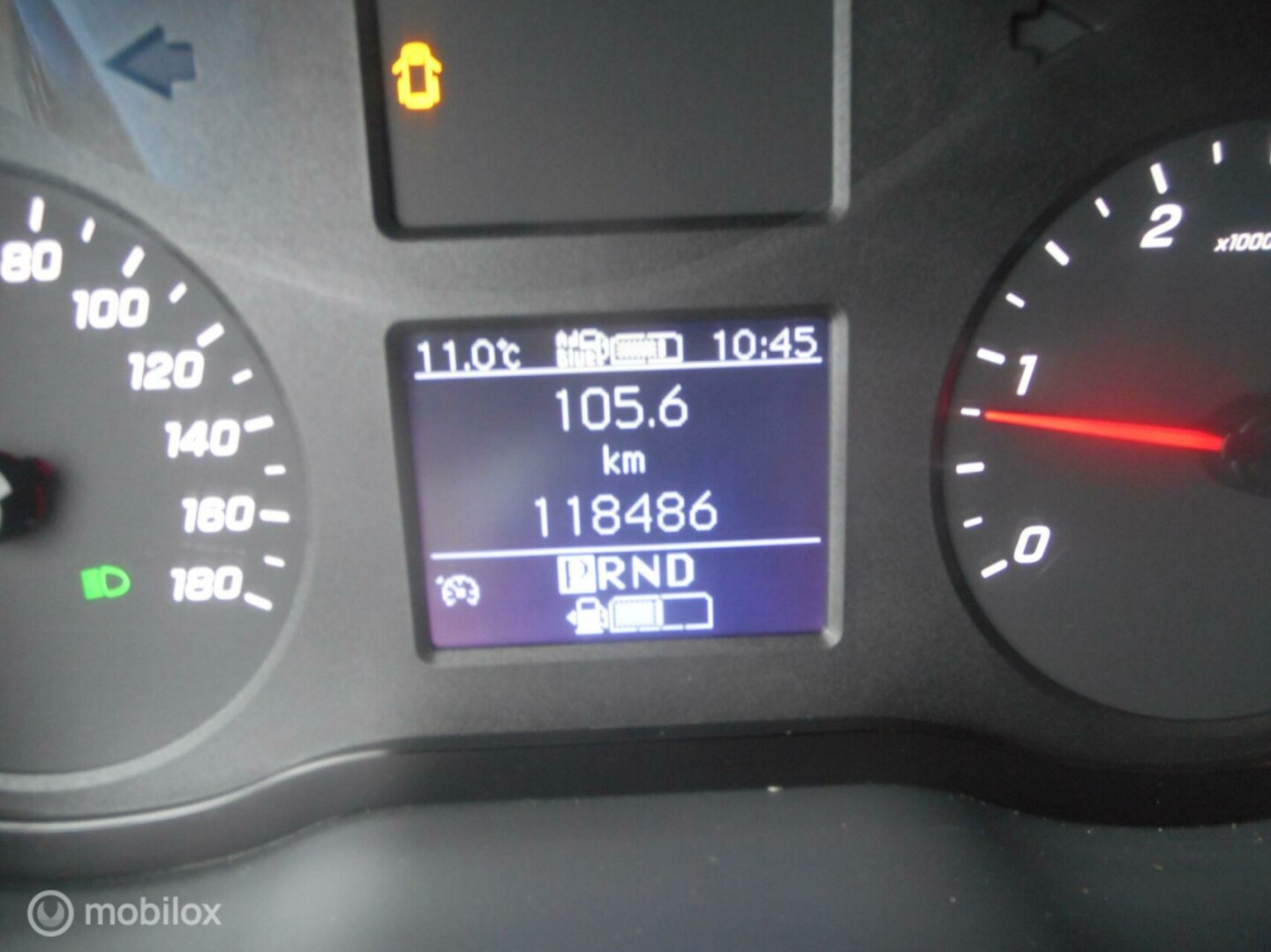 Mercedes-Benz-Sprinter-12