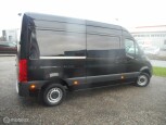 Mercedes-Benz-Sprinter-4